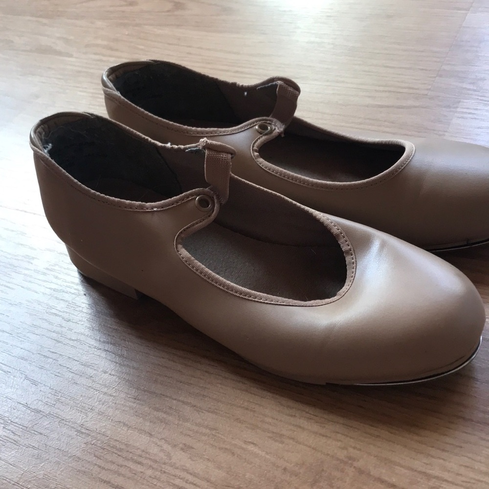 Tap shoes